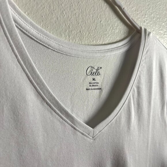 2-Pack Bundle Cielo V-Neck T-Shirts Set Black & White Basic Tee Top XL - Picture 8 of 8